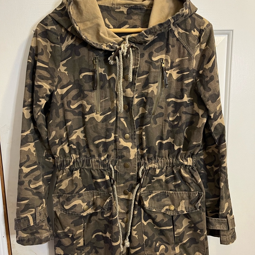 Urban Outfitters Camouflage Hooded Women's Jacket